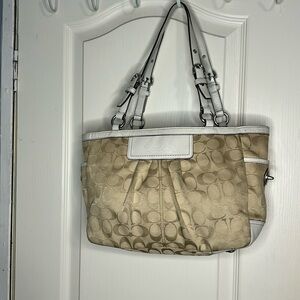 Coach Tote Khaki